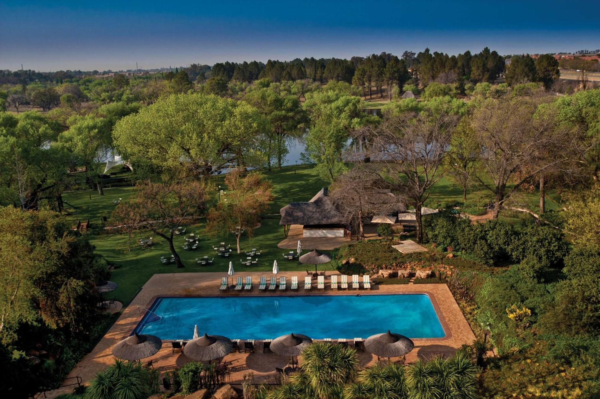 Riverside Sun Vanderbijlpark Buitenkant foto
