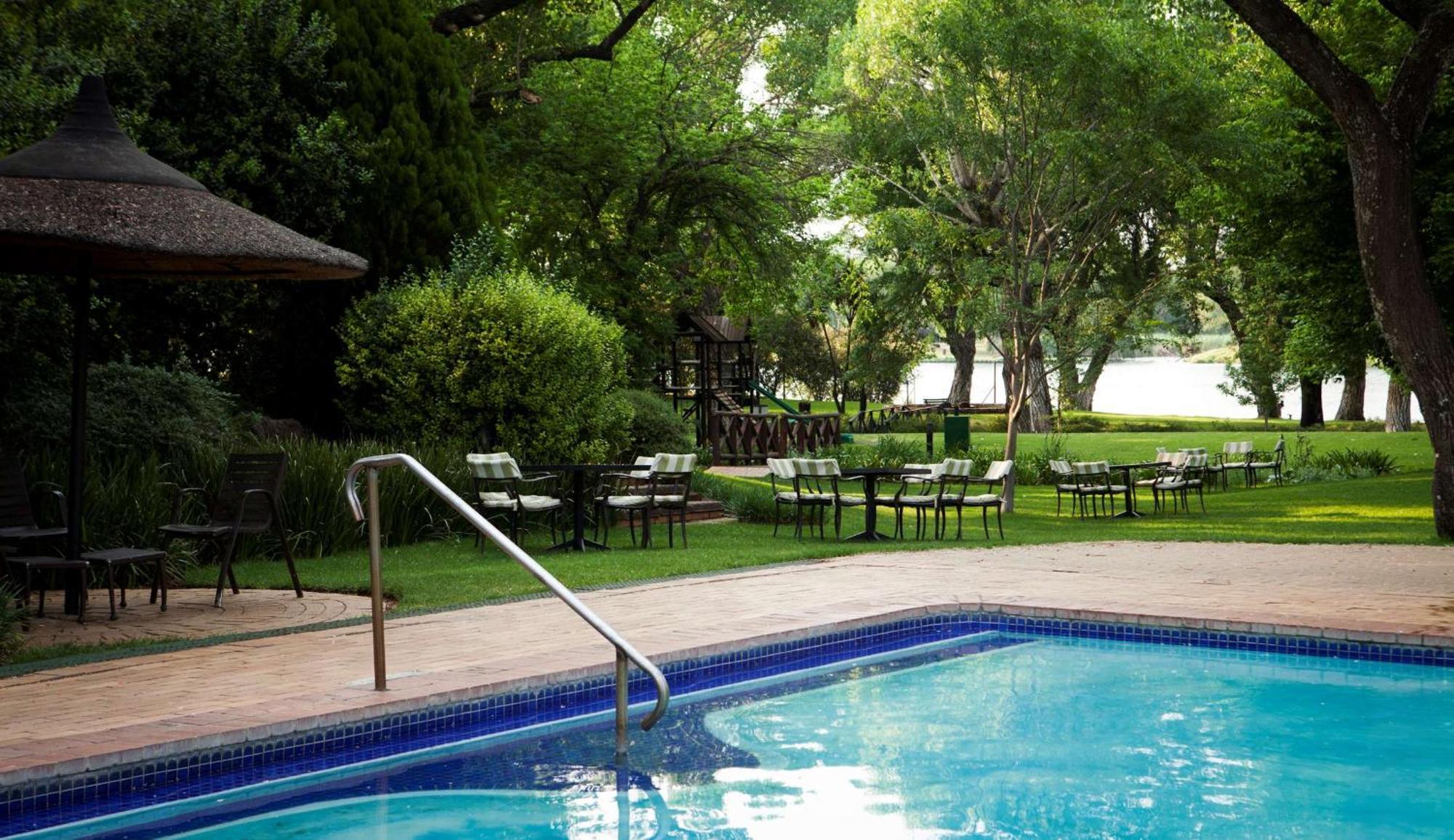 Riverside Sun Vanderbijlpark Buitenkant foto